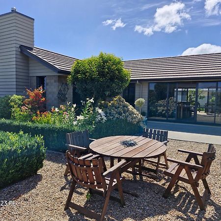 Glen Wallace Lodge Waipu Exterior photo